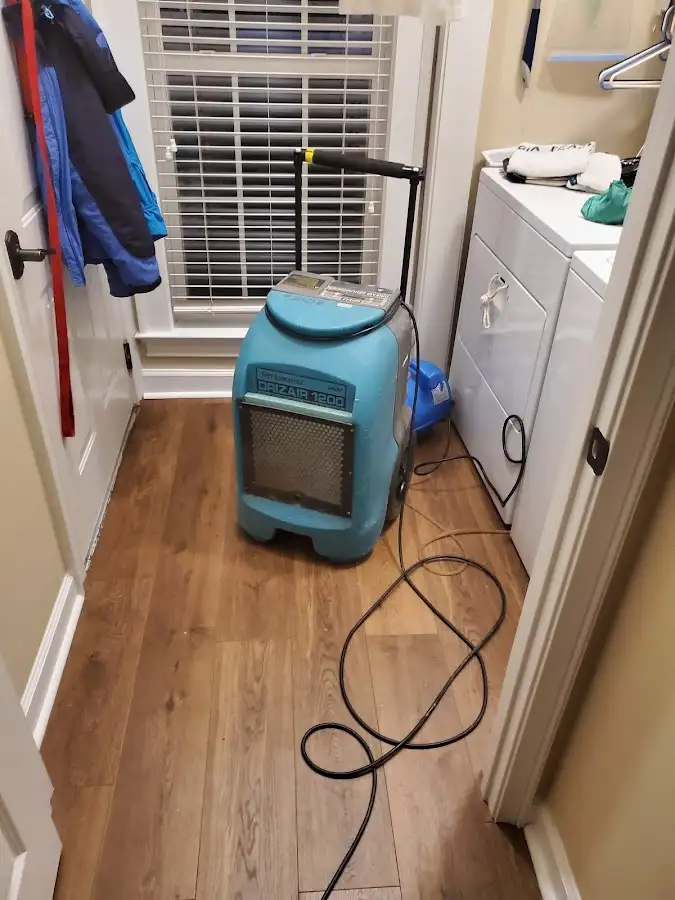Commercial dehumidifier deployed for Flood Damage Cleanup in Woodbridge